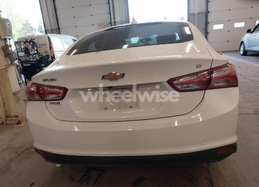 Photo 16 of 2019 Chevrolet Malibu LT (VIN 1G1ZD5ST9KF175131)