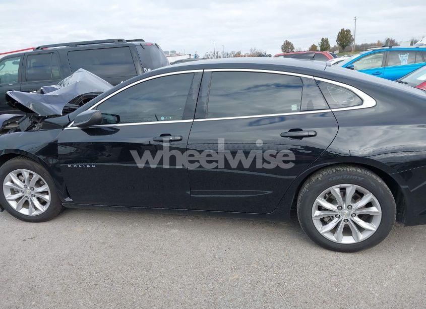 Photo 15 of 2019 Chevrolet Malibu LT (VIN 1G1ZD5ST9KF180538)