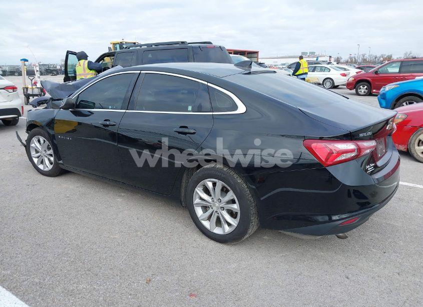 Photo 3 of 2019 Chevrolet Malibu LT (VIN 1G1ZD5ST9KF180538)