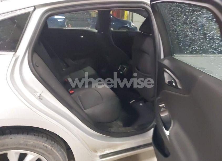 Photo 8 of 2019 Chevrolet Malibu LT (VIN 1G1ZD5ST9KF188123)