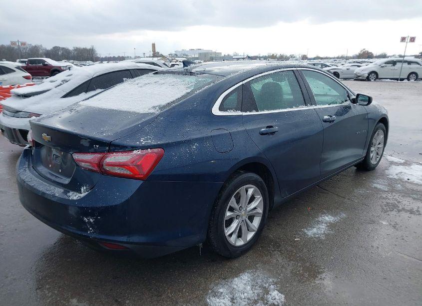 Photo 4 of 2019 Chevrolet Malibu LT (VIN 1G1ZD5ST9KF196691)