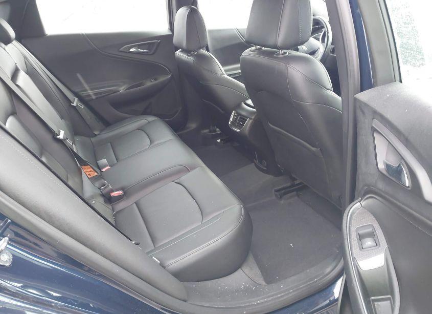 Photo 8 of 2019 Chevrolet Malibu LT (VIN 1G1ZD5ST9KF196691)