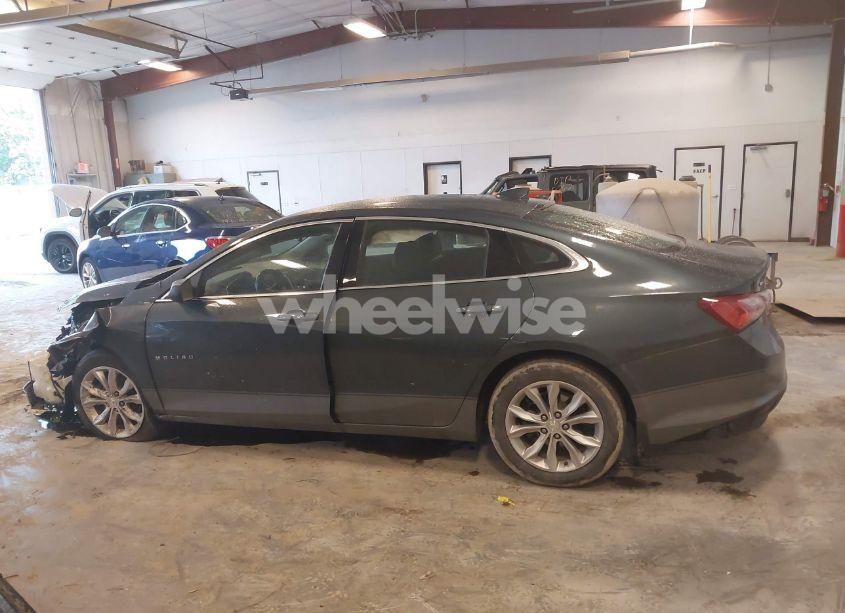 Photo 14 of 2019 Chevrolet Malibu LT (VIN 1G1ZD5ST9KF206622)