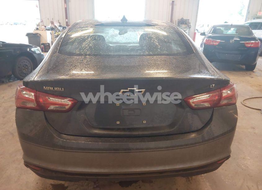 Photo 16 of 2019 Chevrolet Malibu LT (VIN 1G1ZD5ST9KF206622)