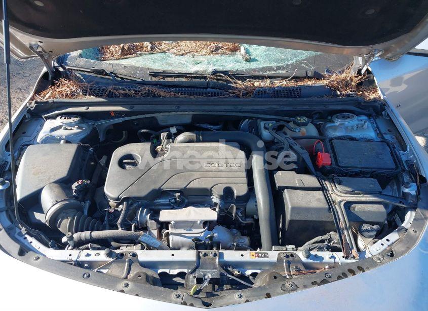 Photo 10 of 2019 Chevrolet Malibu LT (VIN 1G1ZD5ST9KF221153)