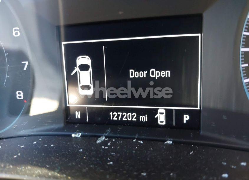 Photo 15 of 2019 Chevrolet Malibu LT (VIN 1G1ZD5ST9KF221153)