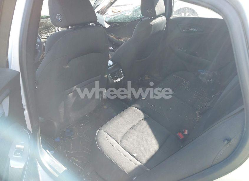 Photo 8 of 2019 Chevrolet Malibu LT (VIN 1G1ZD5ST9KF221153)