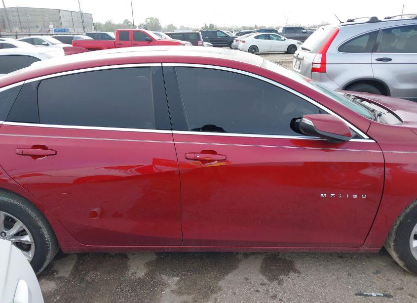 Photo 13 of 2020 Chevrolet Malibu FWD LT (VIN 1G1ZD5ST9LF000928)