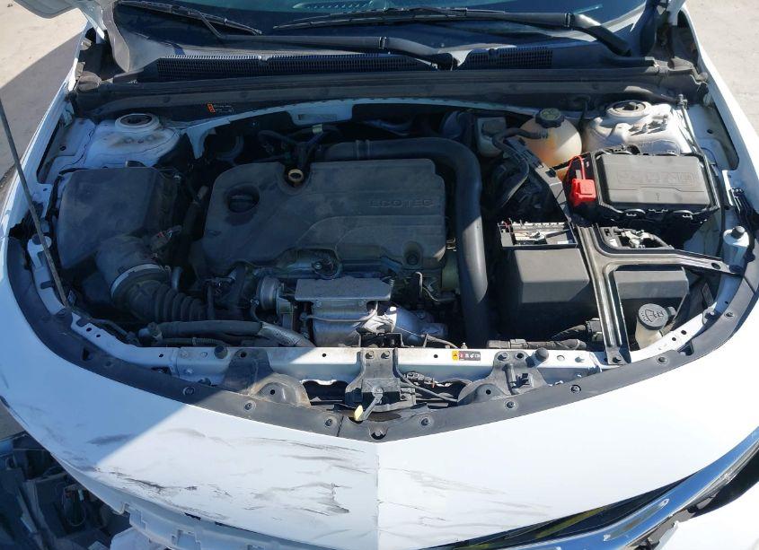 Photo 10 of 2020 Chevrolet Malibu FWD LT (VIN 1G1ZD5ST9LF027949)