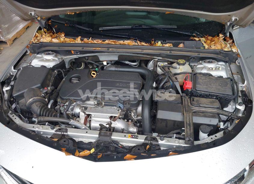 Photo 10 of 2020 Chevrolet Malibu FWD LT (VIN 1G1ZD5ST9LF029152)