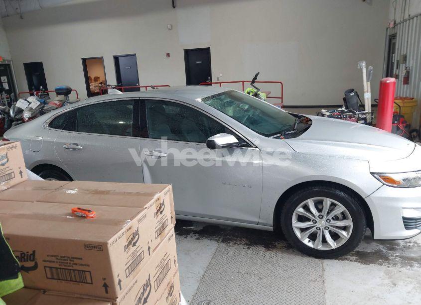Photo 13 of 2020 Chevrolet Malibu FWD LT (VIN 1G1ZD5ST9LF029152)
