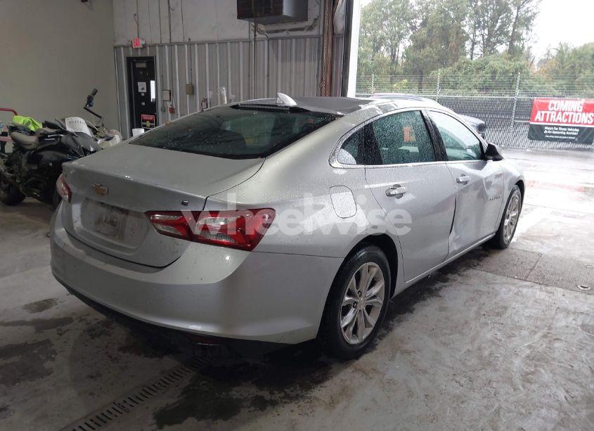 Photo 4 of 2020 Chevrolet Malibu FWD LT (VIN 1G1ZD5ST9LF029152)