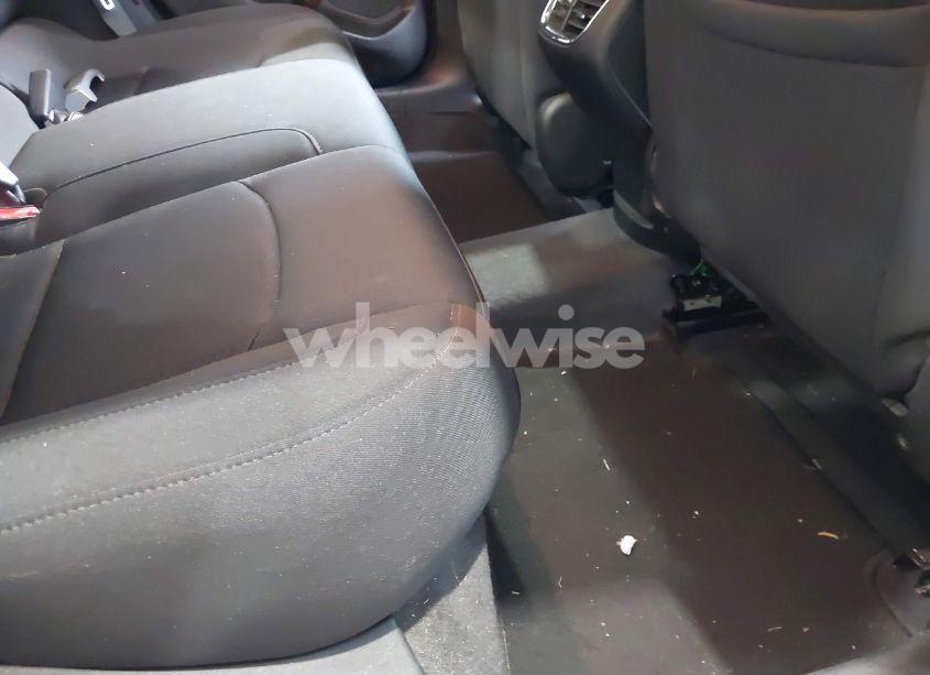 Photo 8 of 2020 Chevrolet Malibu FWD LT (VIN 1G1ZD5ST9LF029152)