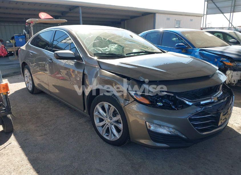 2020 Chevrolet Malibu FWD LT (VIN 1G1ZD5ST9LF035243) main photo