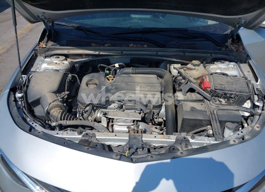 Photo 10 of 2020 Chevrolet Malibu FWD LT (VIN 1G1ZD5ST9LF037476)