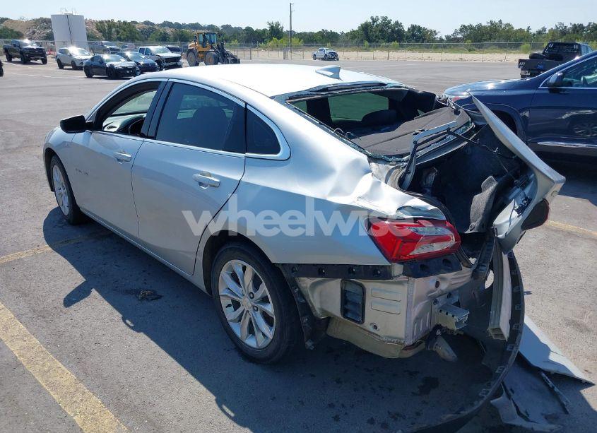 Photo 3 of 2020 Chevrolet Malibu FWD LT (VIN 1G1ZD5ST9LF037476)