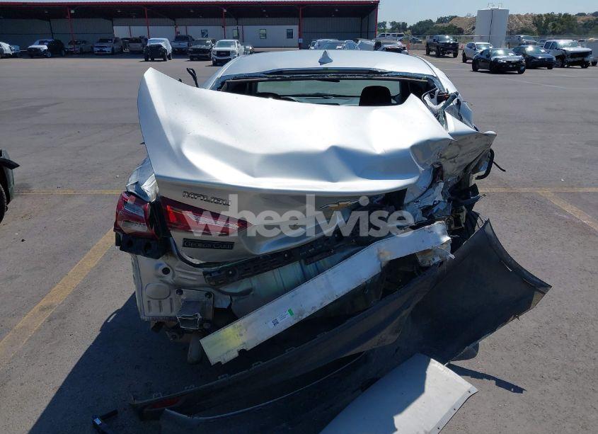 Photo 6 of 2020 Chevrolet Malibu FWD LT (VIN 1G1ZD5ST9LF037476)