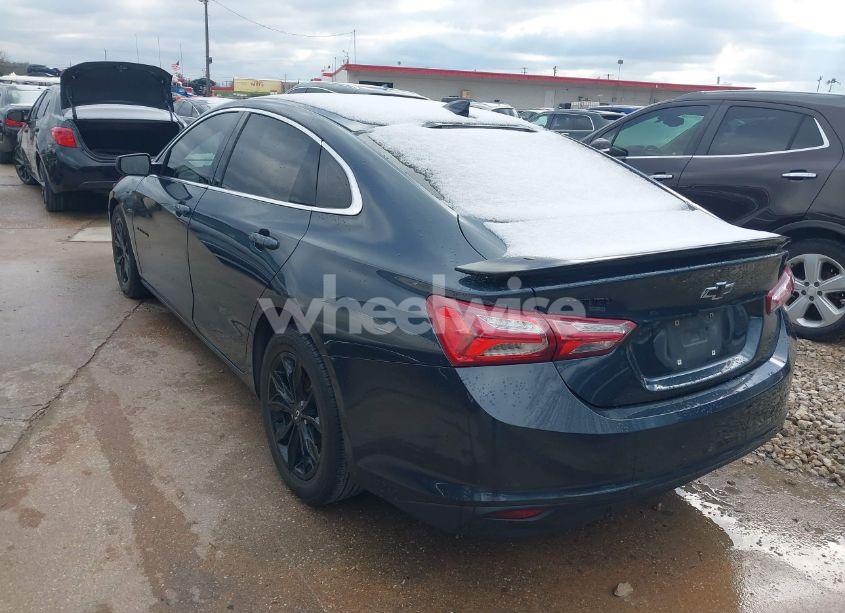 Photo 3 of 2020 Chevrolet Malibu FWD LT (VIN 1G1ZD5ST9LF045755)