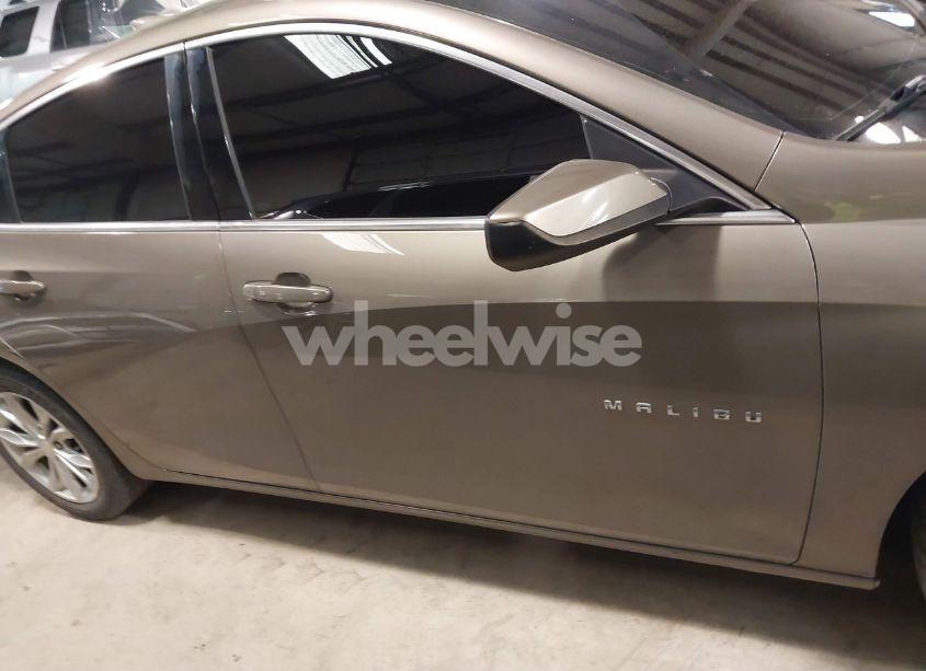 Photo 13 of 2020 Chevrolet Malibu FWD LT (VIN 1G1ZD5ST9LF053094)