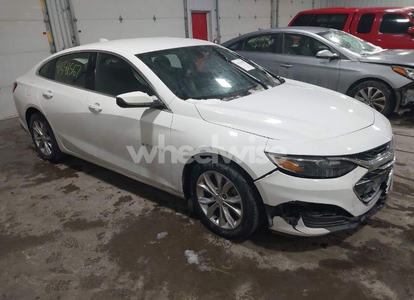 2020 Chevrolet Malibu FWD LT (VIN 1G1ZD5ST9LF053533) main photo