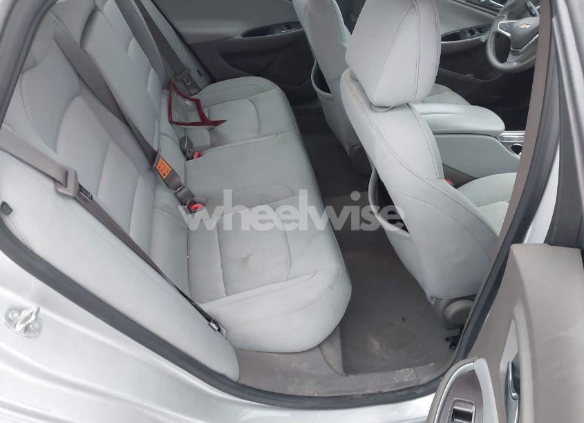 Photo 8 of 2020 Chevrolet Malibu FWD LT (VIN 1G1ZD5ST9LF053841)