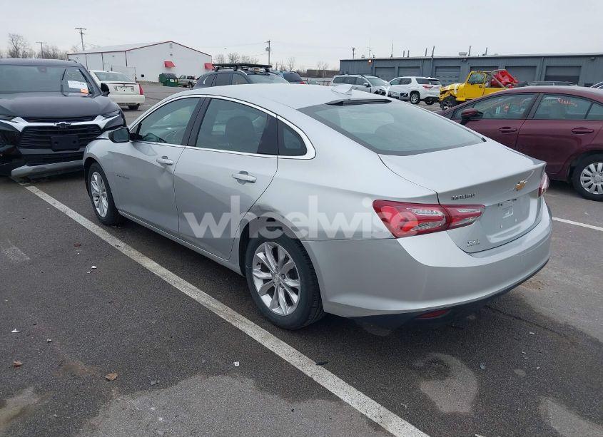 Photo 3 of 2020 Chevrolet Malibu FWD LT (VIN 1G1ZD5ST9LF062393)