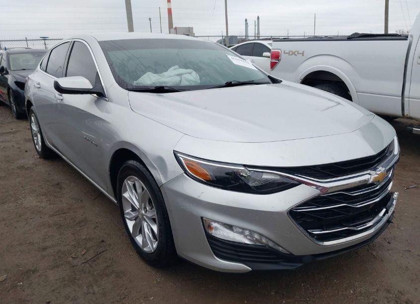 2020 Chevrolet Malibu FWD LT (VIN 1G1ZD5ST9LF065195) main photo