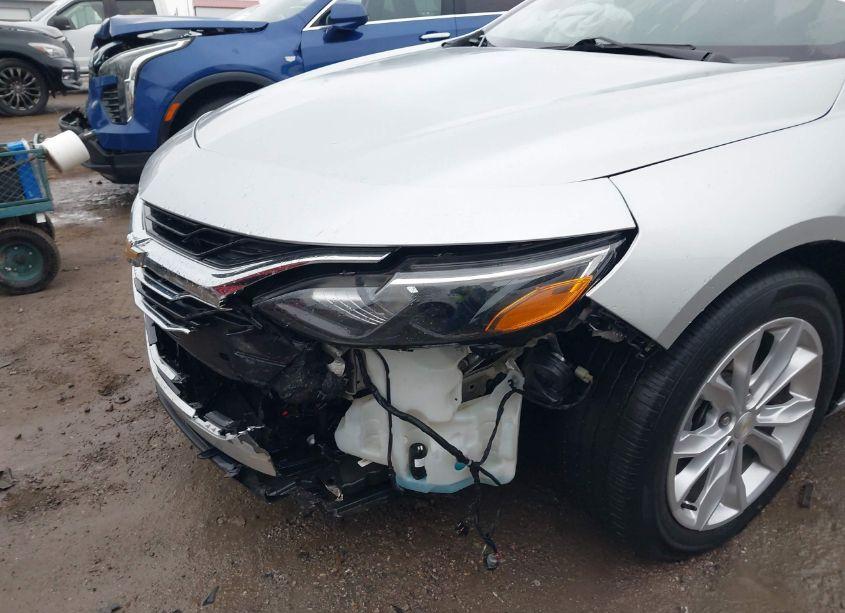 Photo 6 of 2020 Chevrolet Malibu FWD LT (VIN 1G1ZD5ST9LF065195)