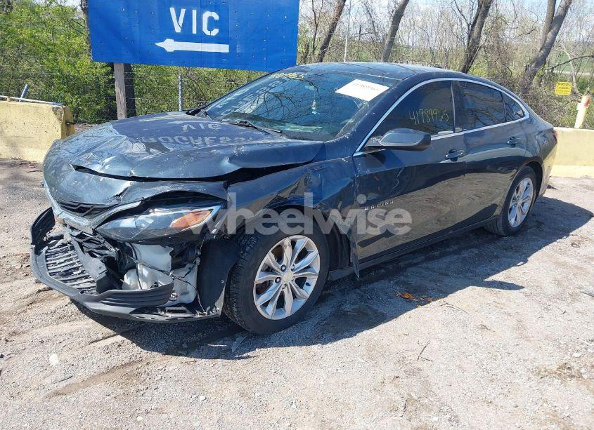 Photo 2 of 2020 Chevrolet Malibu FWD LT (VIN 1G1ZD5ST9LF066007)