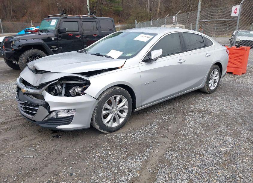 Photo 2 of 2020 Chevrolet Malibu FWD LT (VIN 1G1ZD5ST9LF068484)