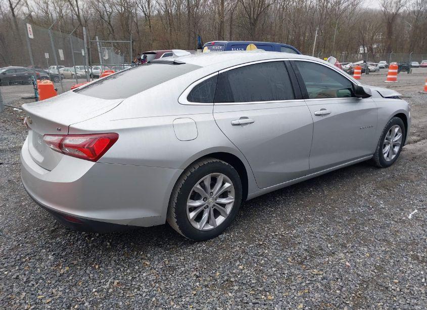 Photo 4 of 2020 Chevrolet Malibu FWD LT (VIN 1G1ZD5ST9LF068484)
