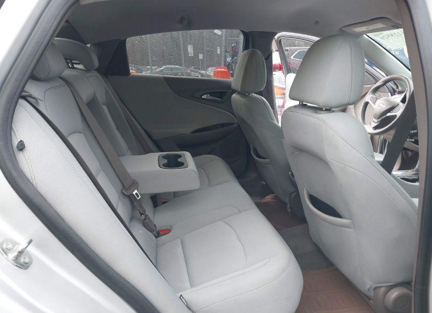 Photo 8 of 2020 Chevrolet Malibu FWD LT (VIN 1G1ZD5ST9LF068484)