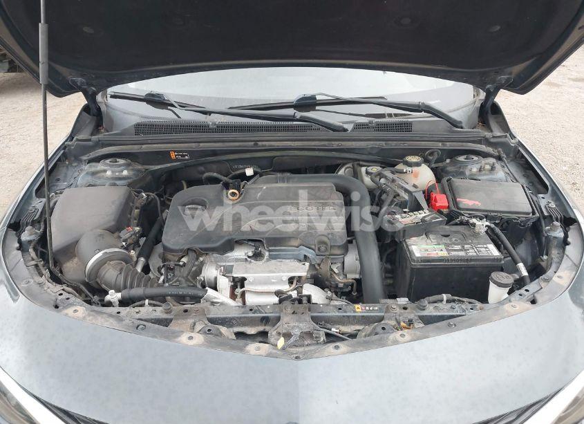 Photo 10 of 2020 Chevrolet Malibu FWD LT (VIN 1G1ZD5ST9LF075094)