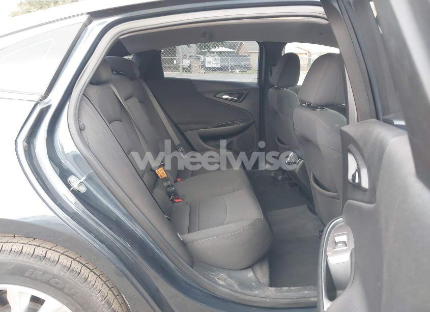 Photo 8 of 2020 Chevrolet Malibu FWD LT (VIN 1G1ZD5ST9LF075094)