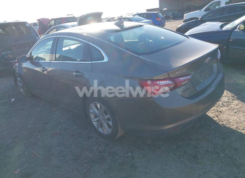 Photo 3 of 2020 Chevrolet Malibu FWD LT (VIN 1G1ZD5ST9LF090811)