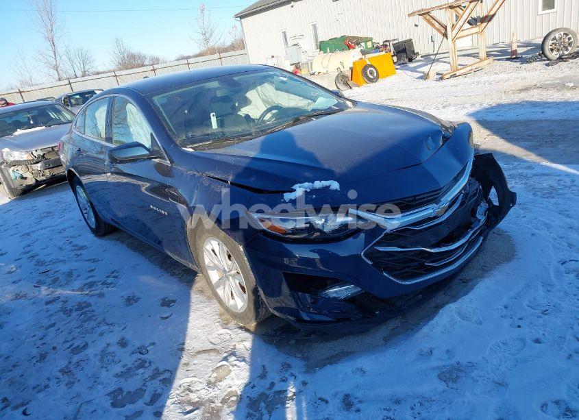 2020 Chevrolet Malibu FWD LT (VIN 1G1ZD5ST9LF093689) main photo