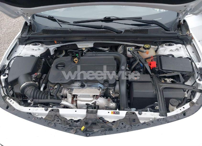 Photo 10 of 2020 Chevrolet Malibu FWD LT (VIN 1G1ZD5ST9LF095278)