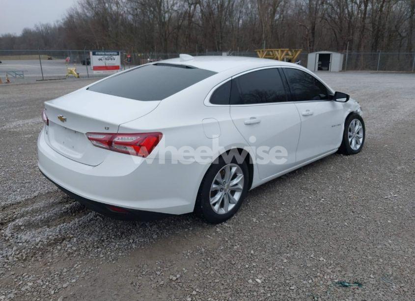 Photo 4 of 2020 Chevrolet Malibu FWD LT (VIN 1G1ZD5ST9LF095278)