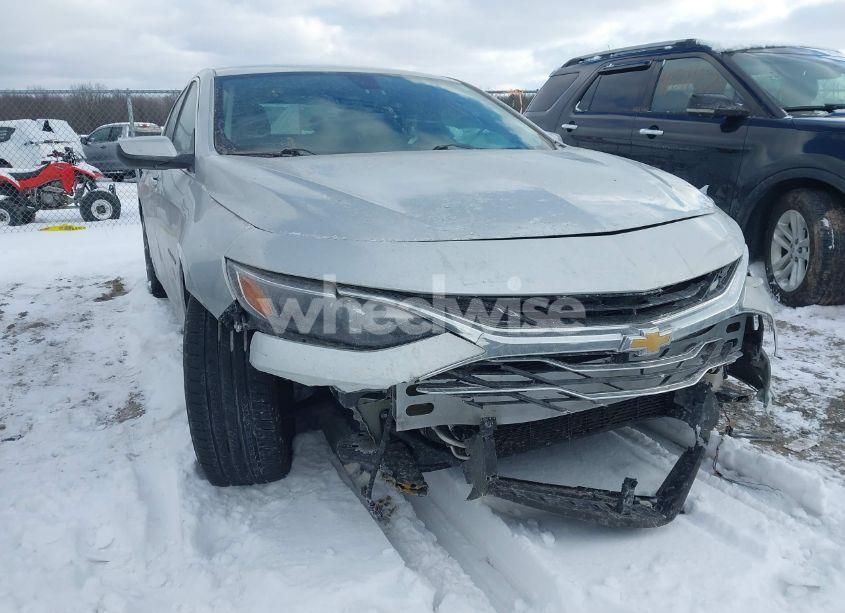 2020 Chevrolet Malibu FWD LT (VIN 1G1ZD5ST9LF103881) main photo