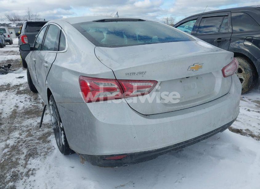 Photo 3 of 2020 Chevrolet Malibu FWD LT (VIN 1G1ZD5ST9LF103881)