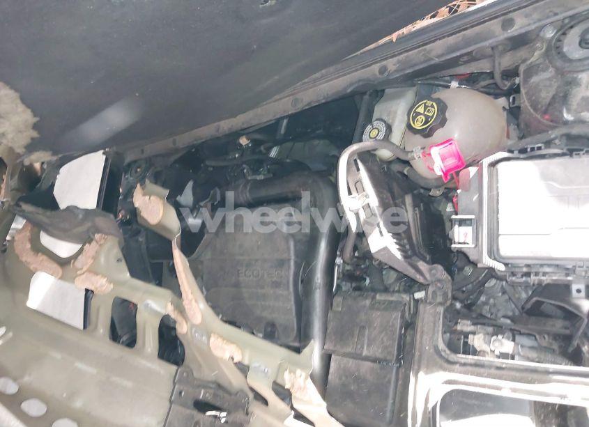 Photo 10 of 2020 Chevrolet Malibu FWD LT (VIN 1G1ZD5ST9LF112273)