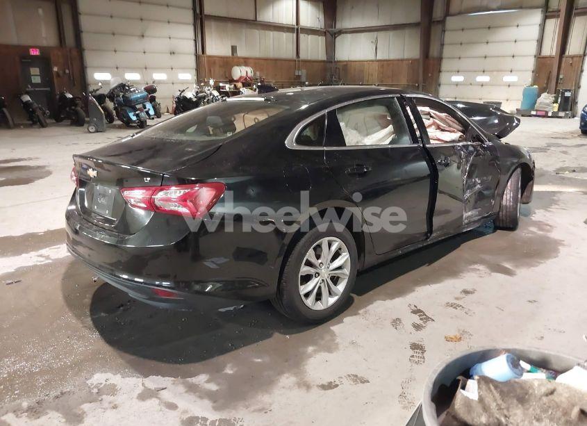 Photo 4 of 2020 Chevrolet Malibu FWD LT (VIN 1G1ZD5ST9LF112273)
