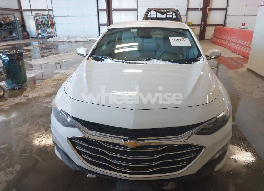 Photo 12 of 2021 Chevrolet Malibu FWD LT (VIN 1G1ZD5ST9MF012255)