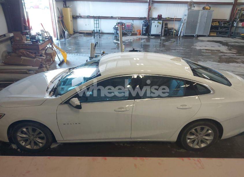 Photo 14 of 2021 Chevrolet Malibu FWD LT (VIN 1G1ZD5ST9MF012255)