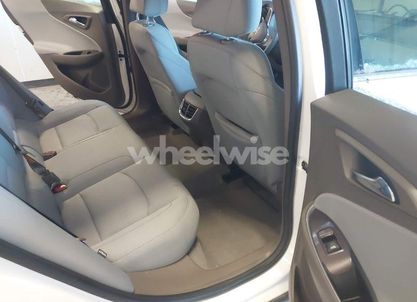 Photo 8 of 2021 Chevrolet Malibu FWD LT (VIN 1G1ZD5ST9MF012255)