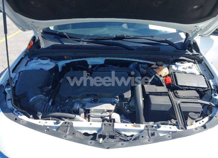 Photo 10 of 2021 Chevrolet Malibu FWD LT (VIN 1G1ZD5ST9MF015611)