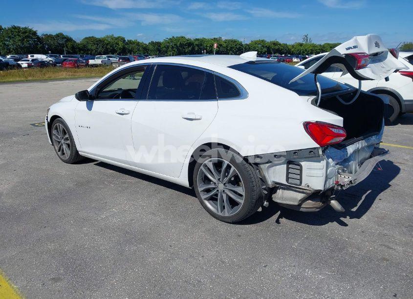 Photo 3 of 2021 Chevrolet Malibu FWD LT (VIN 1G1ZD5ST9MF015611)