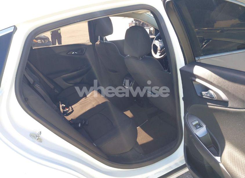 Photo 8 of 2021 Chevrolet Malibu FWD LT (VIN 1G1ZD5ST9MF015611)