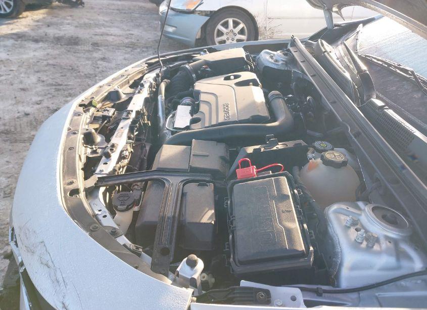 Photo 10 of 2021 Chevrolet Malibu FWD LT (VIN 1G1ZD5ST9MF016239)