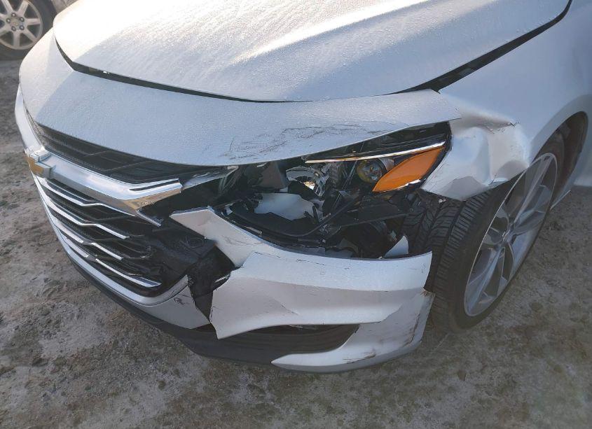 Photo 6 of 2021 Chevrolet Malibu FWD LT (VIN 1G1ZD5ST9MF016239)